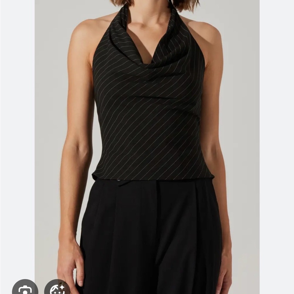 Astr the Label Elsha Black and White Striped Cowl Neck Halter Top Size Small